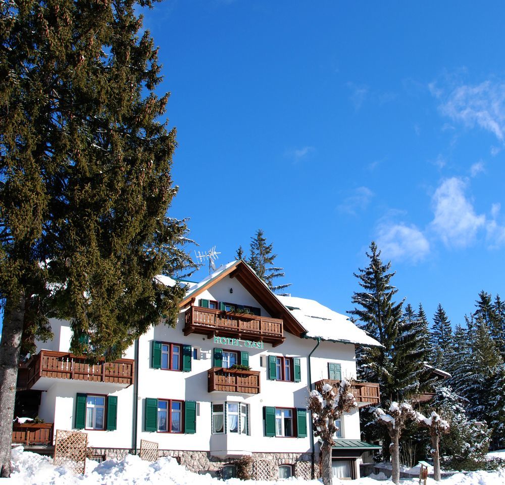 Hotel Oasi Кортина д'Ампецо Екстериор снимка