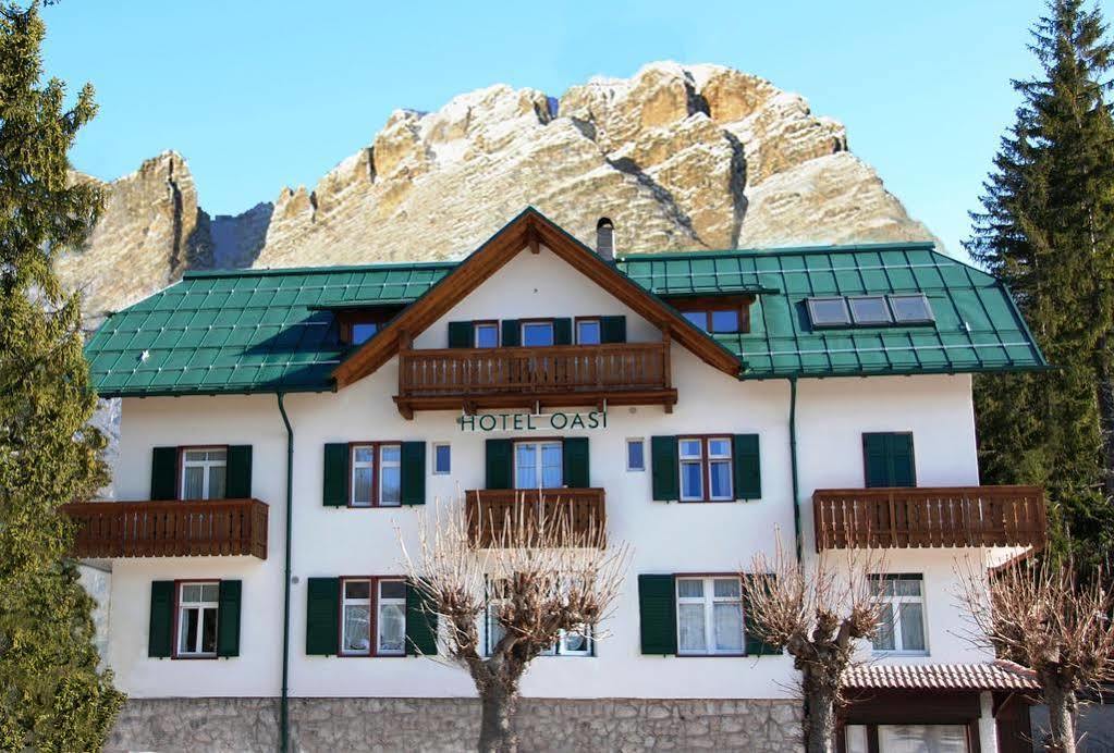 Hotel Oasi Кортина д'Ампецо Екстериор снимка